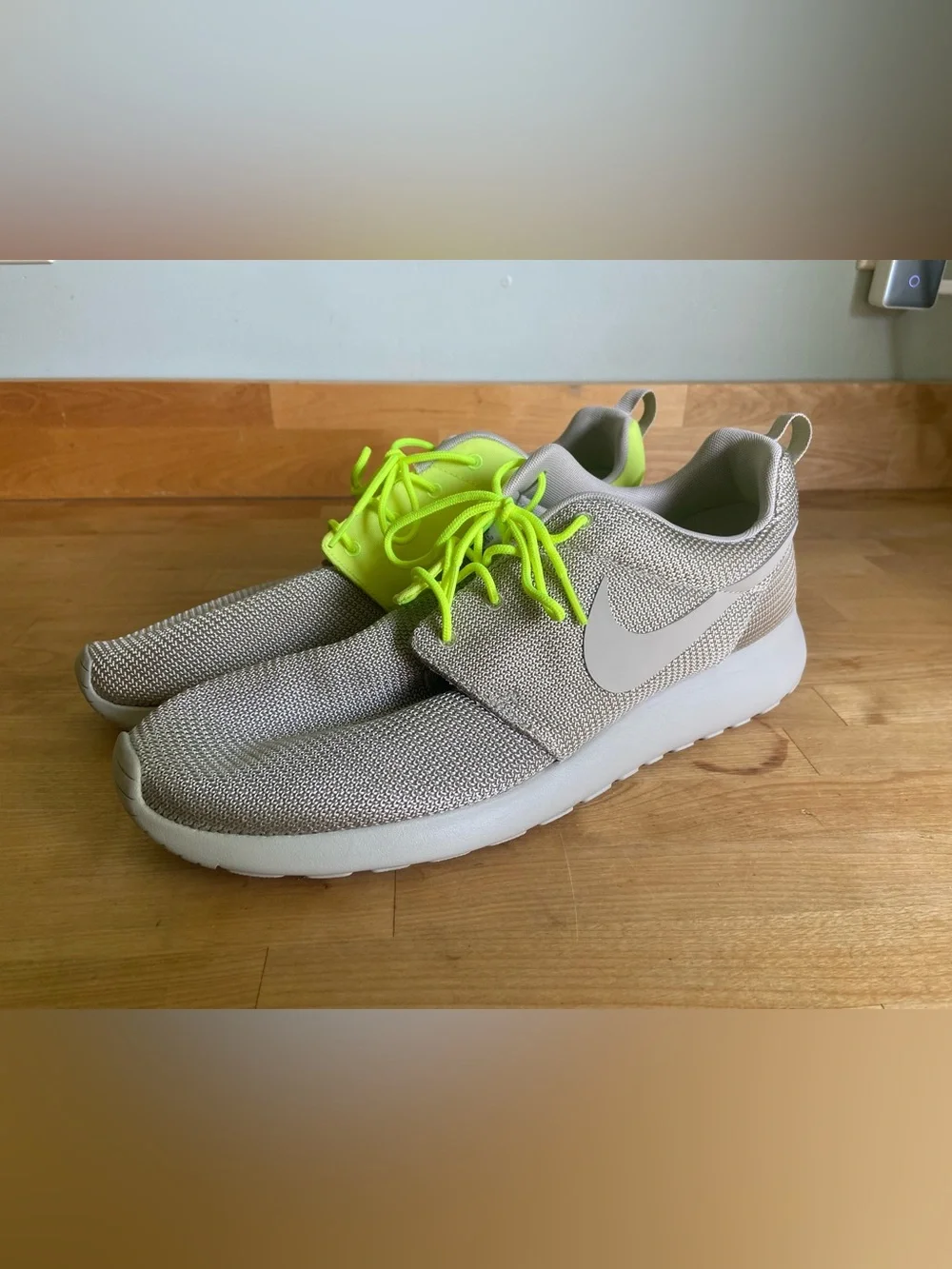 Nike Roshe Run “Classic Stone/Volt” sz 13D